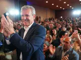 El candidato Popular a la Xunta, Alfonso Rueda, celebra la victoria.