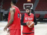 Ricky Rubio entrena con la selección española de baloncesto.