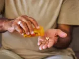 Un paciente con medicamentos.