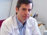 Javier Bachiller Corral, Jefe de Sección, Servicio de Reumatología, Hospital Universitario Ramón y Cajal.