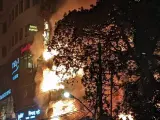Decenas de muertos en el incendio de un edificio en Bailey Road, en Bangladesh