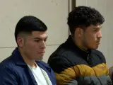 Los dos acusados durante la lectura del veredicto.