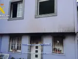 Vivienda afectada por las llamas en Malpica, A Coruña.