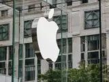 La Comisión Europea (CE) anunció este lunes una multa de 1.800 millones de euros al gigante tecnológico Apple por imponer desde la App Store restricciones.