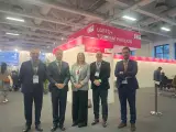 Foto de familia de los delegados de Hacienda (izda.) y Turismo (en el centro) con los representantes de la convención en Berlín