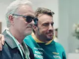 Jose Mourinho visita a Fernando Alonso en el GP de Arabia Saudí.