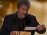 Al Pacino presentando el Oscar a mejor película