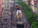 El Santo Entierro Grande en la Semana Santa de Sevilla.