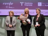 Encarna Samitier recibe el premio Porquet en el marco del Congreso de Periodismo de Huesca