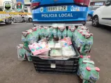 Los alimentos en mal estado en una organización social incautados por la Policía Local de Las Palmas de Gran Canaria.