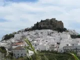 Vista del municipio granadino de Salobreña con su Castillo Árabe en lo alto.