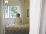 Una mujer en una residencia de mayores.