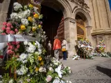 Vecinos, familiares y amigos del joven Javier Márquez, cuyo cadáver fue localizado en el río Ebro, han abarrotado este domingo la catedral de Santo Domingo de la Calzada donde se ha oficiado su funeral.