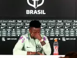 Vinícius Júnior rompe a llorar en rueda de prensa.