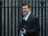 El ministro británico para las Fuerzas Armadas y los Veteranos, James Heappey, llega a una reunión del gabinete en el número 10 de Downing Street.