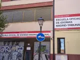 Fachada de la Escuela Oficial de Idiomas Madrid-Tribunal.