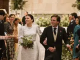 El alcalde de Madrid, José Luis Martínez-Almeida, y la sobrina segunda del Rey Felipe VI, Teresa Urquijo, tras contraer matrimonio en la parroquia San Francisco de Borja.