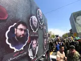 Funeral en Teherán por los fallecidos en un supuesto ataque israelí a la embajada de Irán en Damasco.