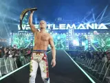 Cody Rhodes levanta el título de la WWE en WrestleMania