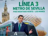El presidente de la Junta de Andaluc&iacute;a, Juanma Moreno, durante su intervenci&oacute;n en el acto de inicio de las obras del tramo urbano de la l&iacute;nea 3 de metro de Sevilla.