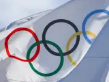 La bandera de los Juegos Olímpicos.
