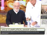 Xavier Sardà cumple años en 'TardeAR'.