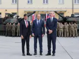 El primer ministro brit&aacute;nico, Rishi Sunak, el primer ministro polaco, Donald Tusk, y el secretario general de la OTAN, Jens Stoltenberg.