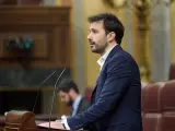 El diputado de Podemos Javier Sánchez Serna interviene durante una sesión de control al Gobierno.