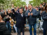El candidato de ERC, Pere Aragonès, junto al presidente del partido, Oriol Junqueras, en el acto de inicio de campaña.