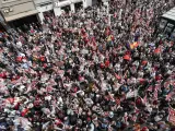 Concentración ante la sede del PSPV-PSOE de Valencia para manifestar su apoyo a Pedro Sánchez.