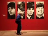 Retratos de los cuatro miembros de los Beatles en la exposición 'Ojos de tormenta', del Museo de Brooklyn.