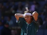 Andrey Rublev celebra la victoria ante Taylor Fritz en las semifinales del Mutua Madrid Open.