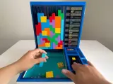El juego está creado por completo con piezas de Lego.