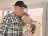 Bruce Willis, con su hija Rumer y su nieta.