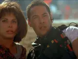 Sandra Bullock y Keanu Reeves en 'Speed: Máxima potencia'