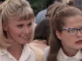 Olivia Newton-John y Susan Buckner en la película 'Grease' (1978)