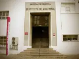 Entrada del Instituto de Medicina Legal de Sevilla.