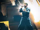 Ricky Martin actuando en un concierto.