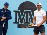 Rafa Nadal y Carlos Moyá durante un entrenamiento en el Mutua Madrid Open de este 2024.