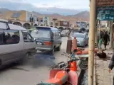 El mercado de la ciudad afgana de Bamiyán se convirtió este viernes en el escenario del terrible ataque contra un grupo de turistas en el que había seis españoles, tres de los cuales han muerto, otro está herido en estado crítico y otros dos han salido ilesos del ataque.