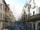 Calle Ticià, en Palma, donde un niño de dos años se ha precipitado por la ventana de un segundo piso.