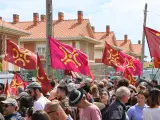 Miles de cántabros en la movilización convocada por el partido Cantabristas para "proteger" a toda la región de Cantabria del modelo "depredador" turístico.