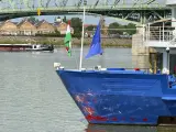 Daños del barco involucrado en el accidente del río Danubio.