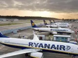 Las cuatro compañías aéreas afrontan una sanción de 150 millones de euros. No solo han sido multados por las maletas sino también por otras prácticas.Desde Facua aplauden la decisión y recuerdan lo que dice la Ley de Navegación Aérea.