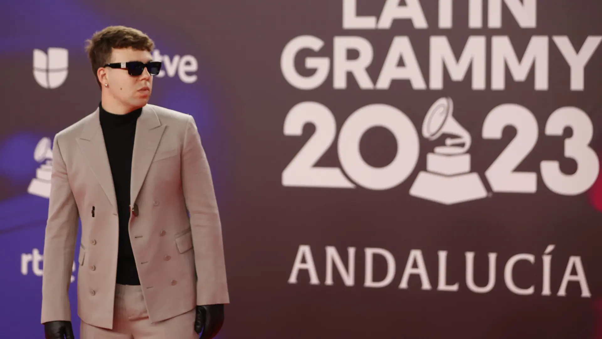 Arde Bogotá se va de vacío de los Grammy Latinos