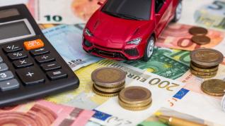 Fotografía de todos los impuestos que tienes que pagar por un coche en España.-