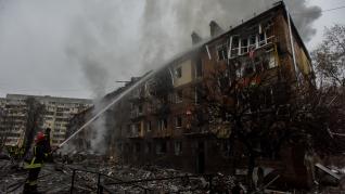 Edificio destruido por un bombardeo en Ucrania