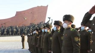 75 aniversario de la fundación del Ejército Popular de Corea en Pyongyang