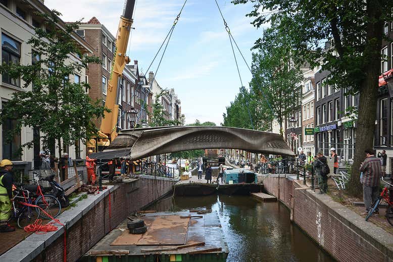 The bridge is located in the red light district, located in the capital of the Netherlands.