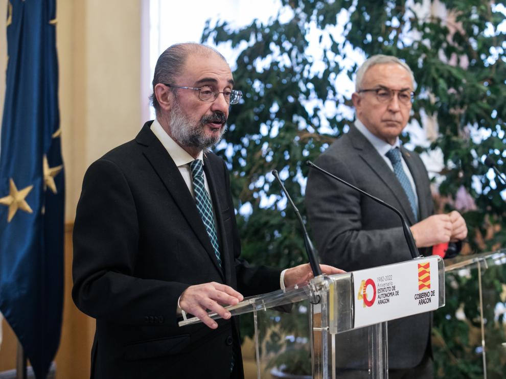 El presidente de Aragón, Javier Lambán, y el presidente del COE, Alejandro Blanco.